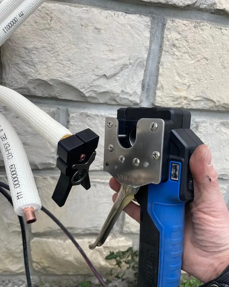 Borne de recharge voiture électrique à Grenoble